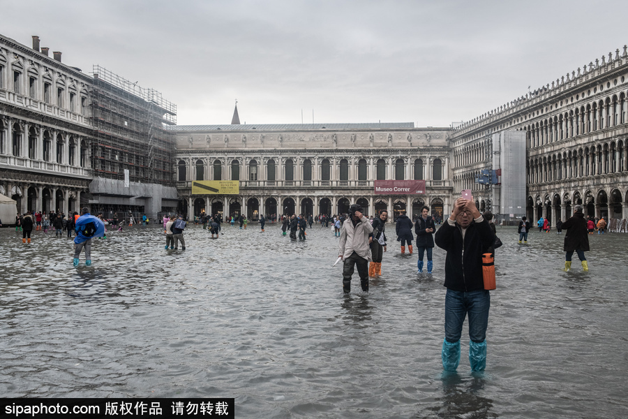 意大利：威尼斯水位暴漲出行不便 水平面最高達160厘米